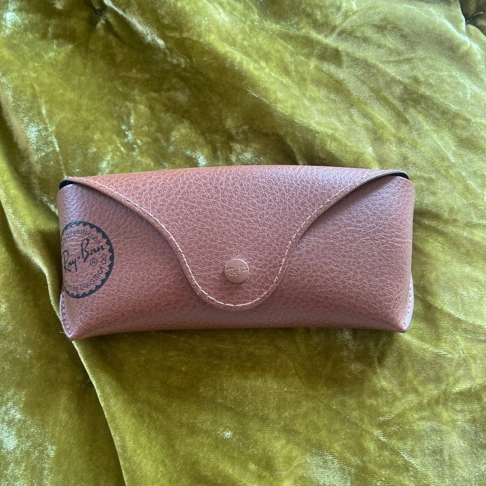 Ray Ban Sunglasses - Picture 2 of 3